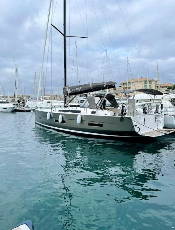 Dufour 530