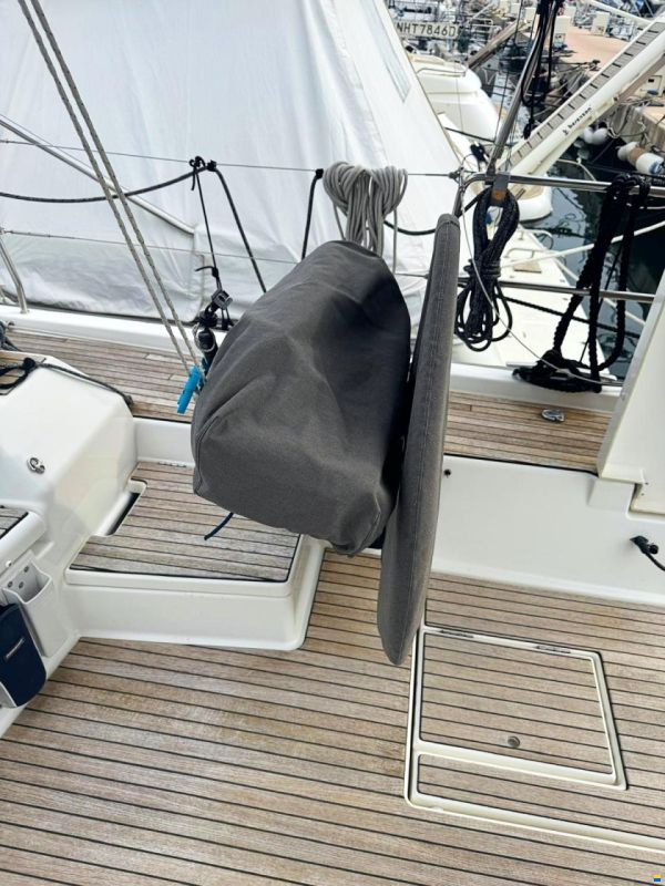 Dufour 530