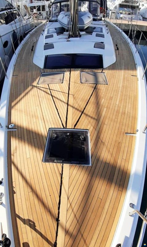 Dufour 530