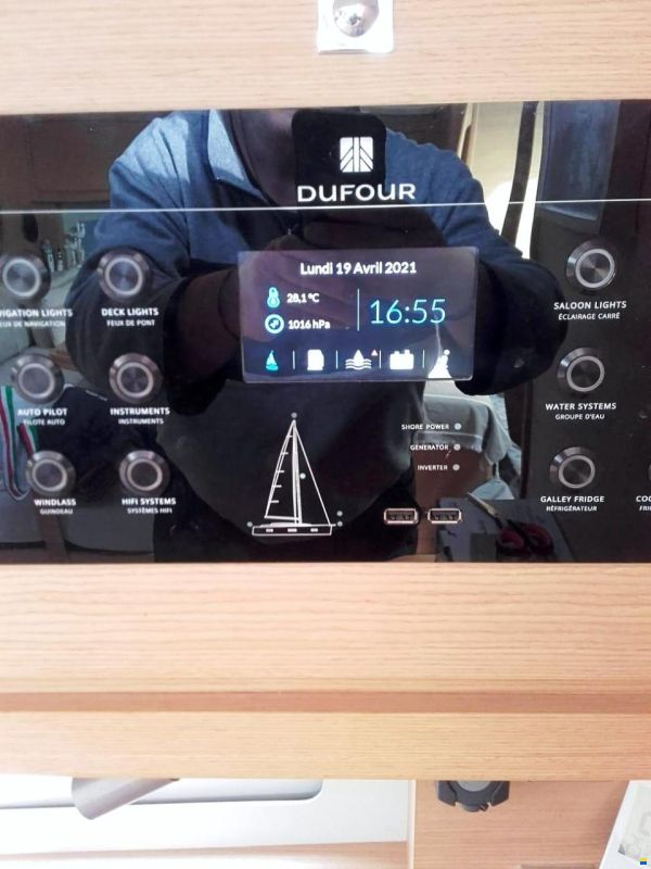 Dufour 530