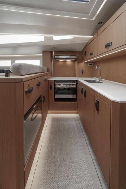 Jeanneau Yacht 60