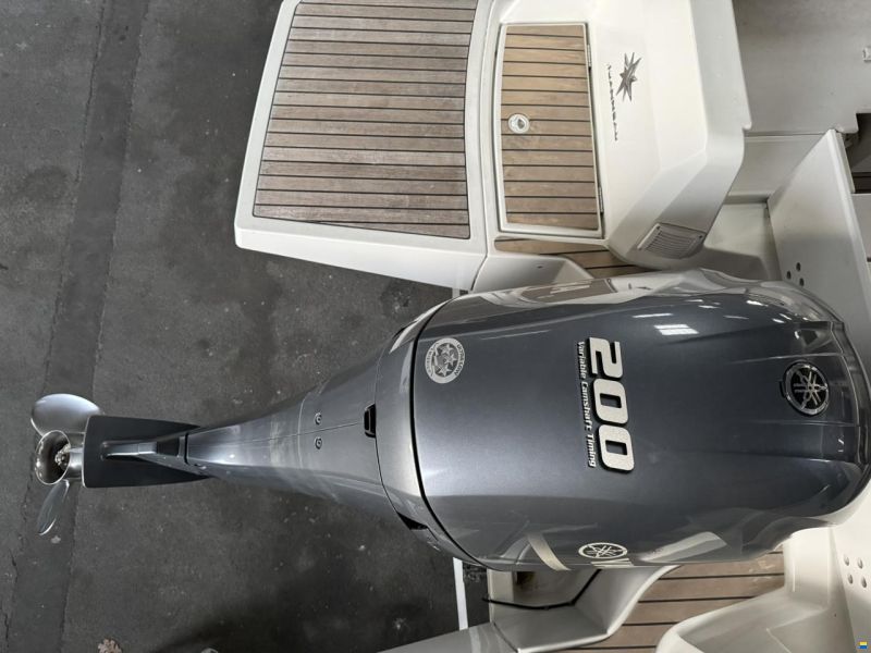Jeanneau Merry Fisher 795