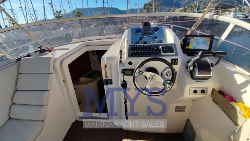 Manò 26.50 Cabin Cruiser