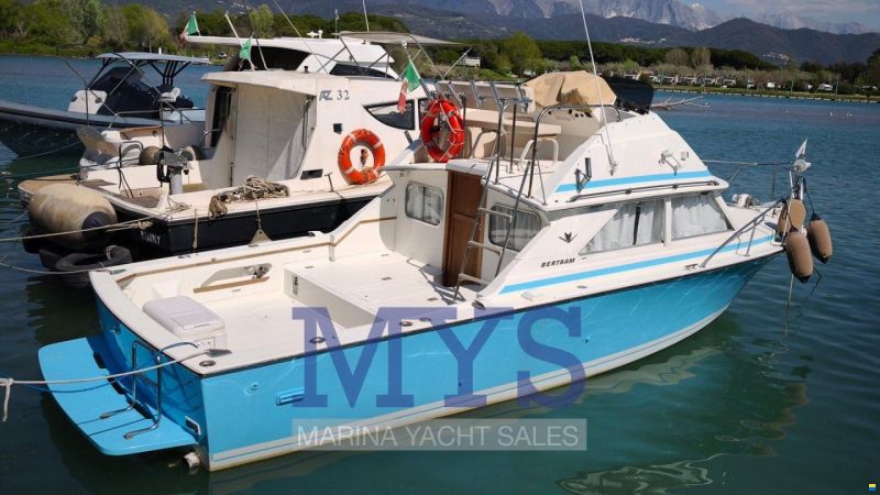 Bertram 28 Fly