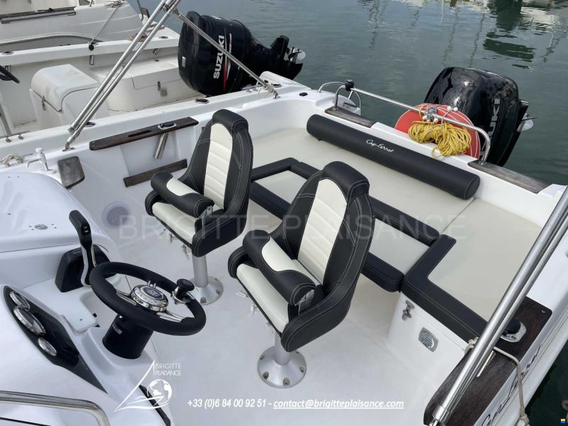 B2 Marine CAP FERRET 652