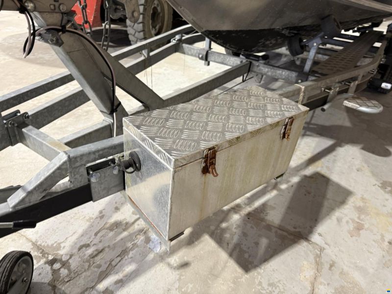 Finnmaster Husky R7 – Kvalitetsaluminium og 200 HK