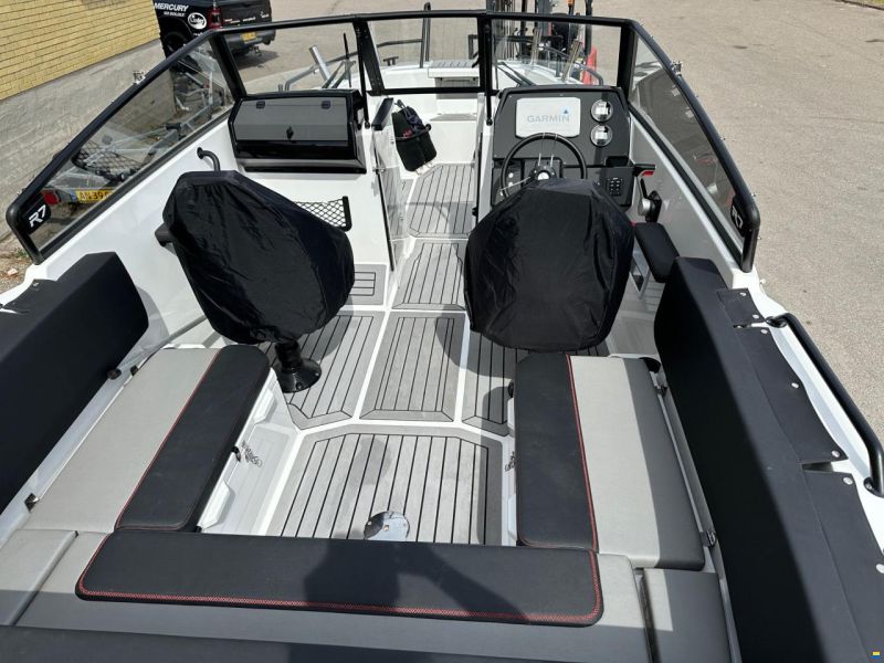 Finnmaster Husky R7 – Kvalitetsaluminium og 200 HK