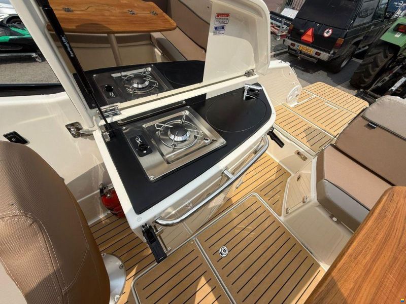 Quicksilver 755 Cruiser