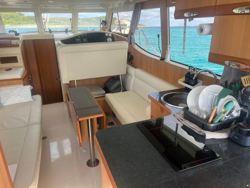 Greenline 33 Hybrid