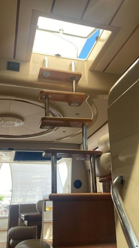 Ferretti 46