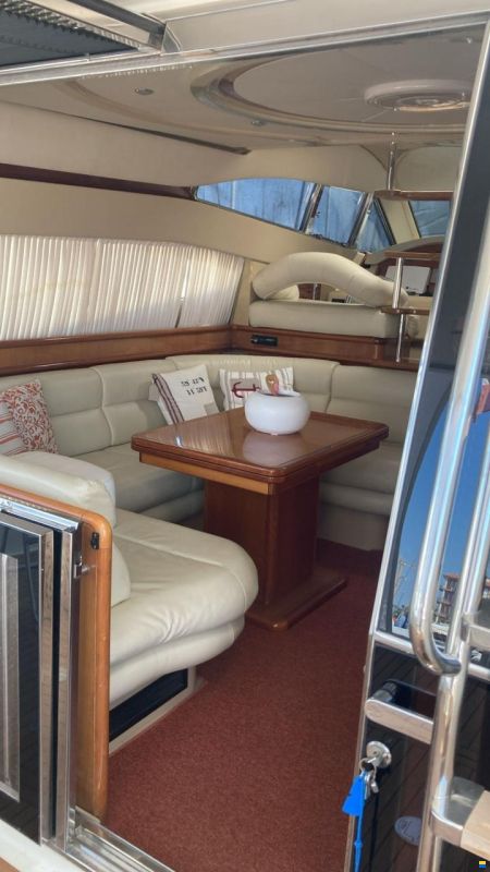 Ferretti 46