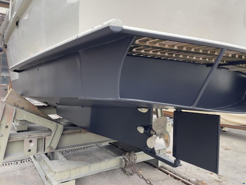 Gruno 1050 Flybridge