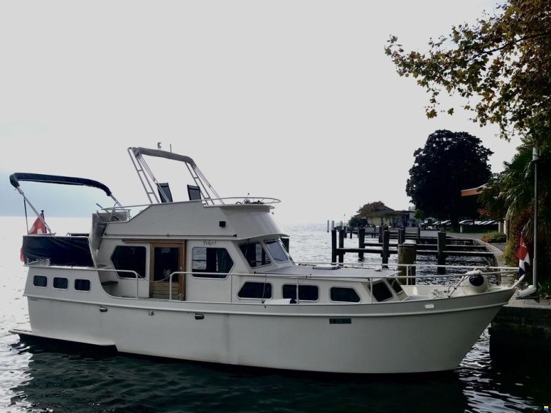 Gruno 1050 Flybridge