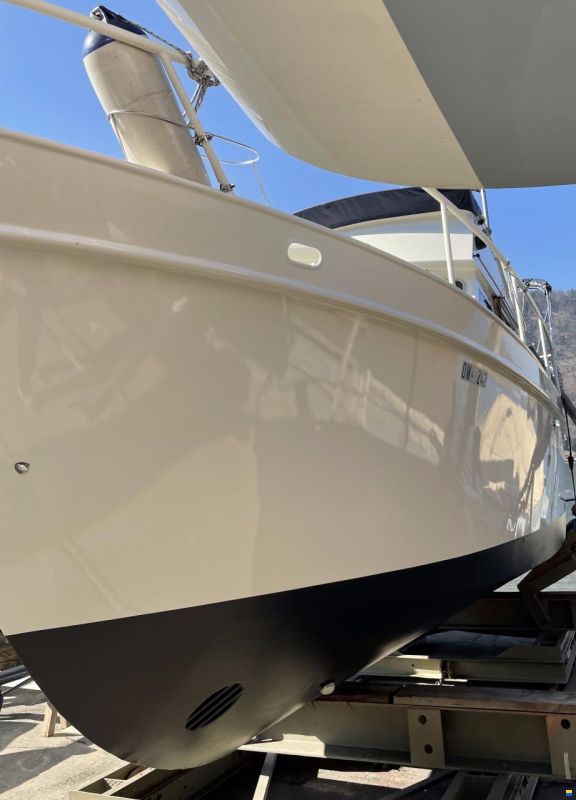 Gruno 1050 Flybridge