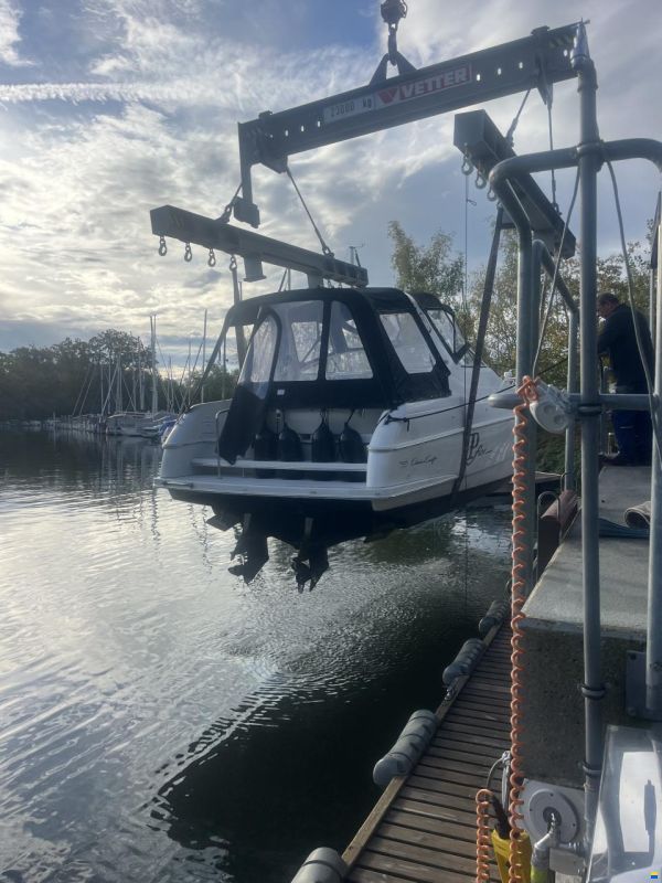 Chris Craft 322 Crown