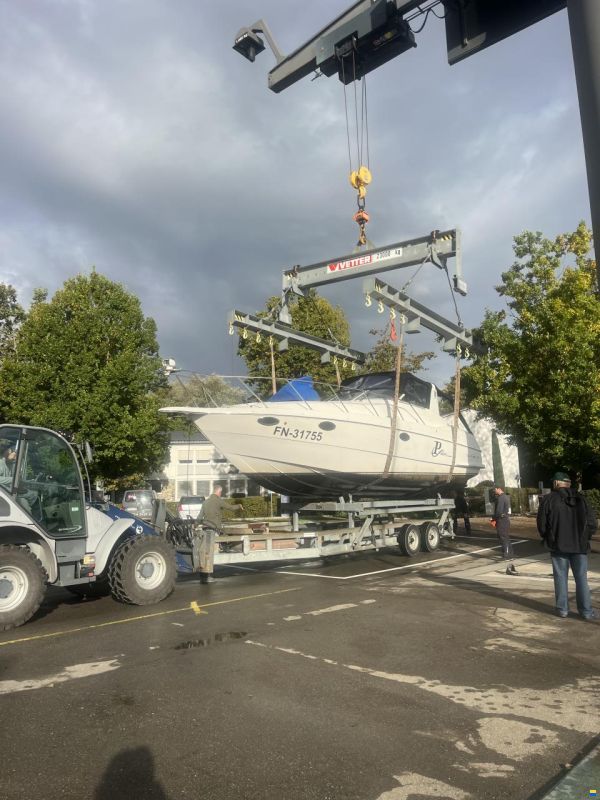 Chris Craft 322 Crown