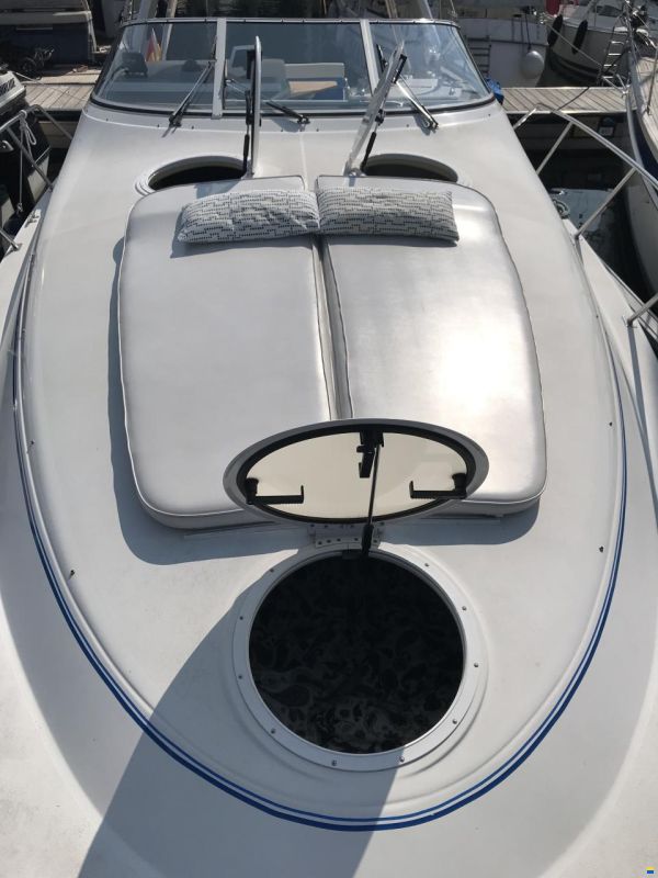 Chris Craft 322 Crown