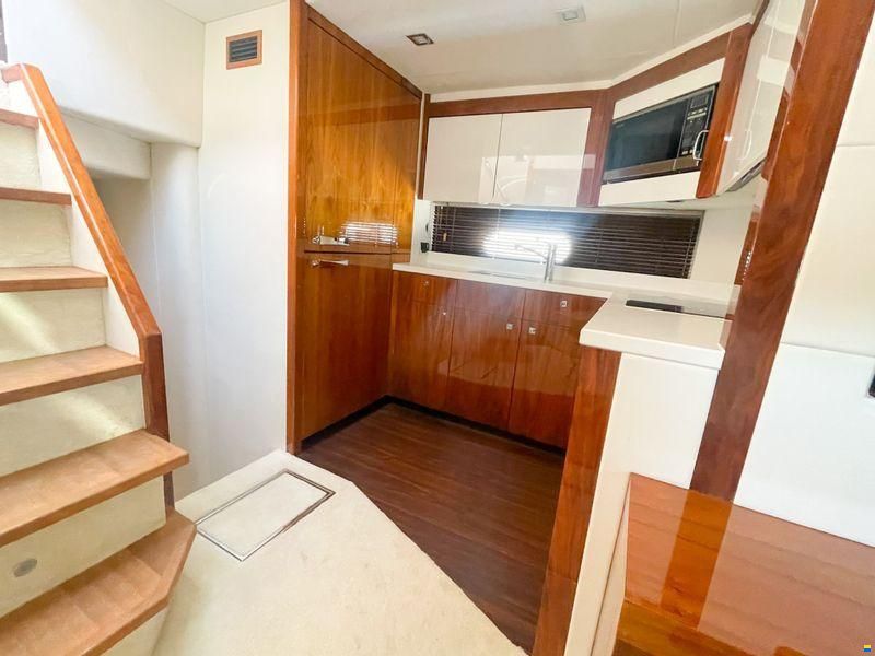 Sunseeker Predator 60