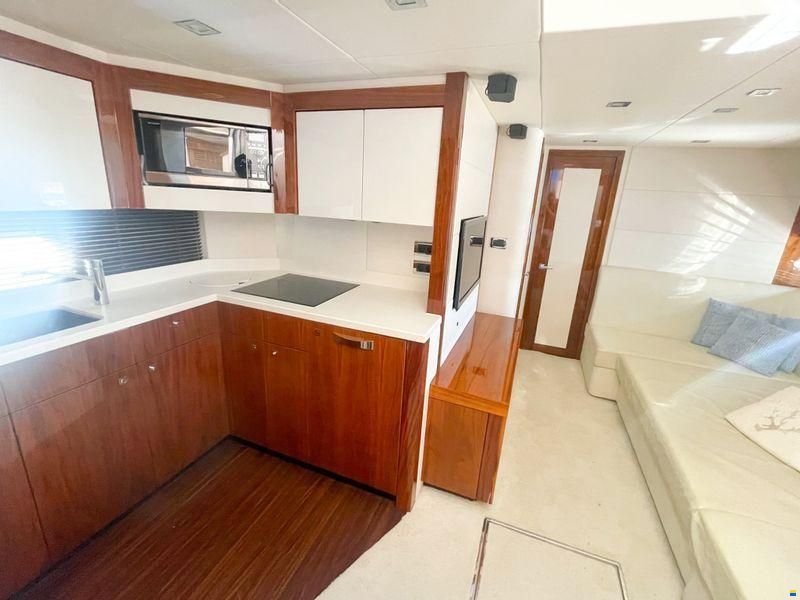 Sunseeker Predator 60
