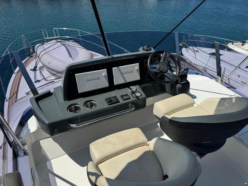 Bavaria R40 FLY