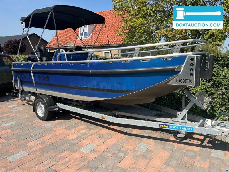Dock 560 steel