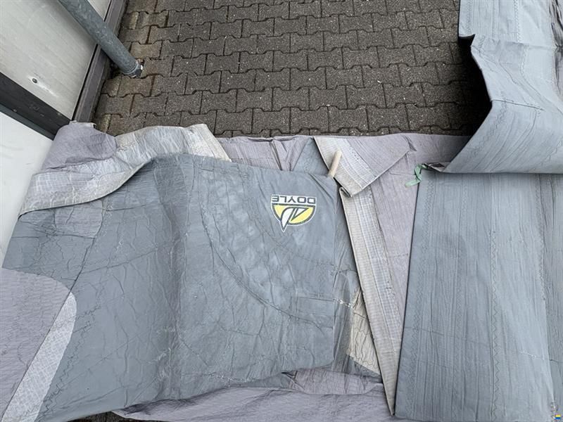 Zwei große Segel von Dyole Sail
