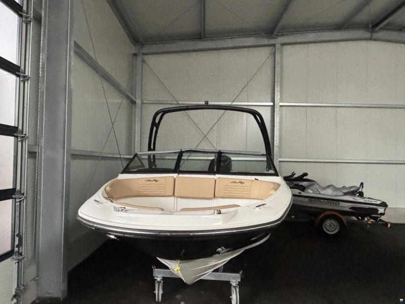 Sea Ray 210 SPOE