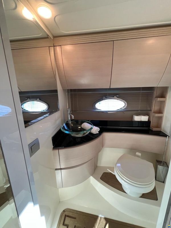 Atlantis 55