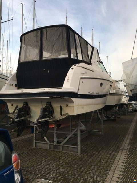 Maxum 2900SE