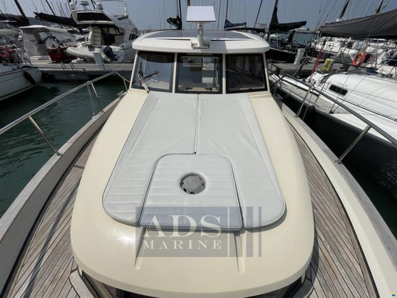 Greenline 33 - Volvo Penta D3-220