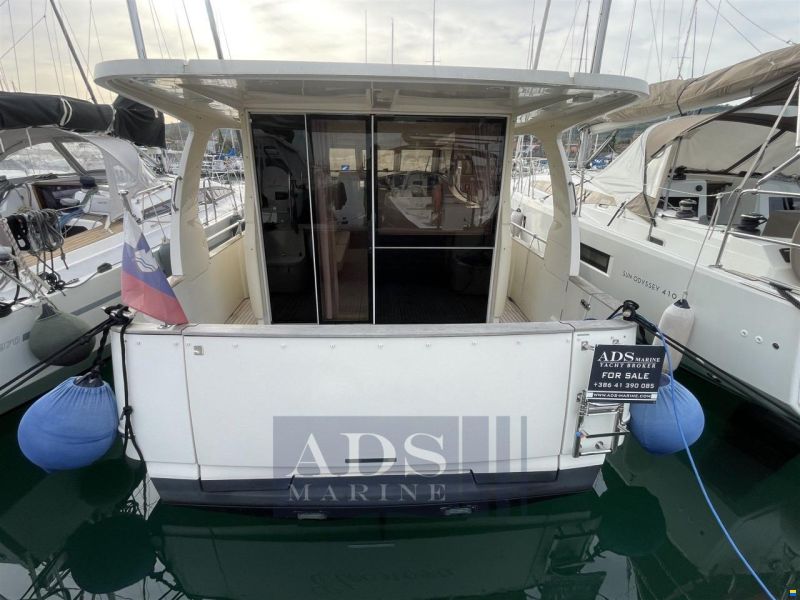Greenline 33 - Volvo Penta D3-220