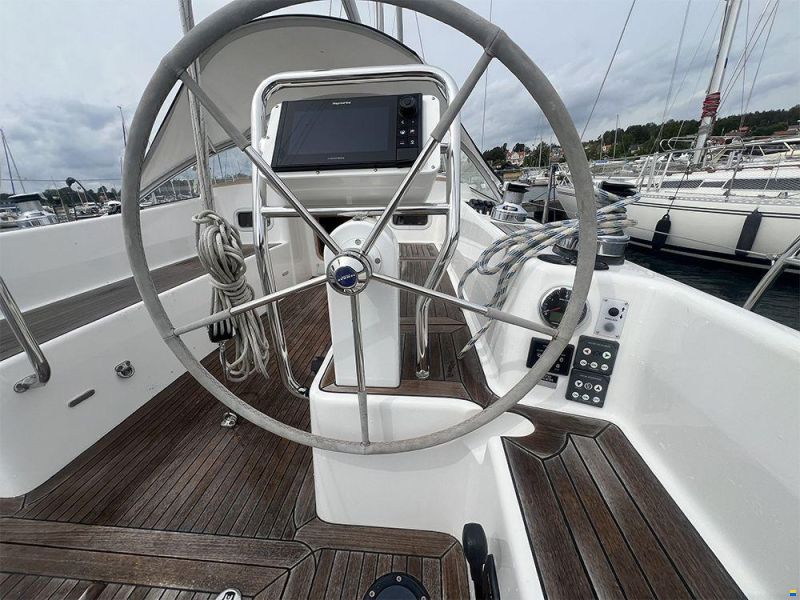Hallberg-Rassy 340