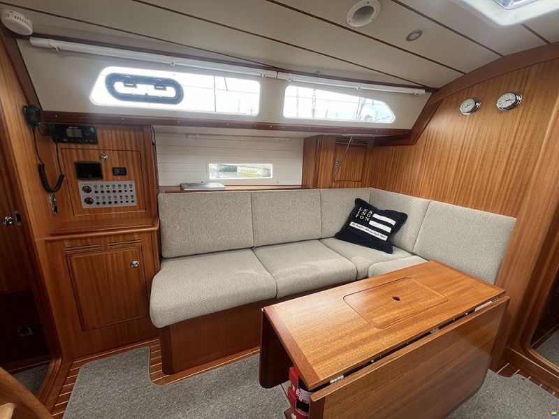 Hallberg-Rassy 340