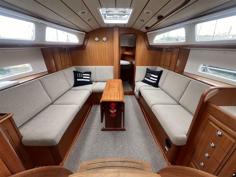 Hallberg-Rassy 340