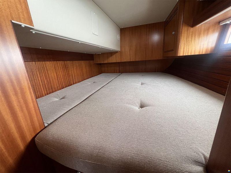 Hallberg-Rassy 340