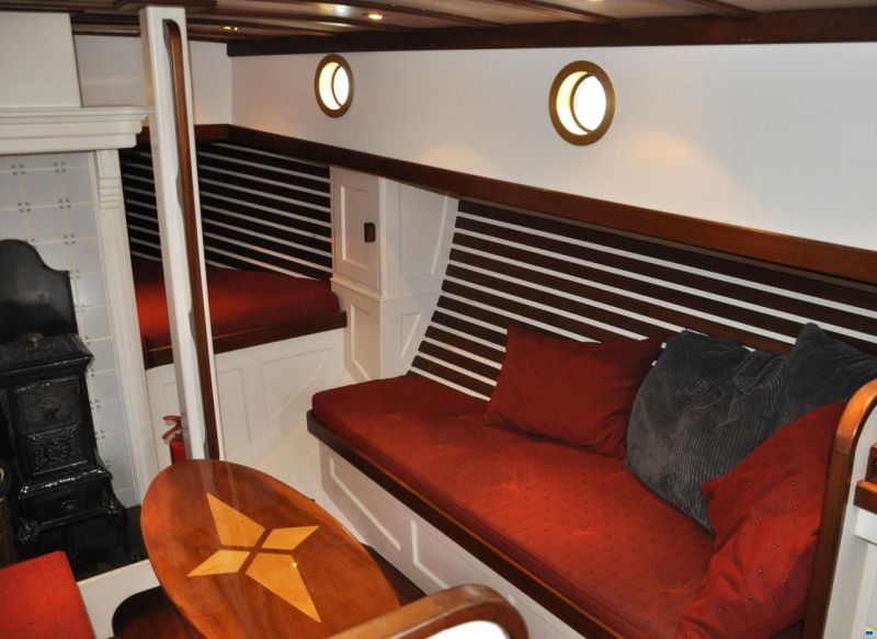 Danish Rose 31
