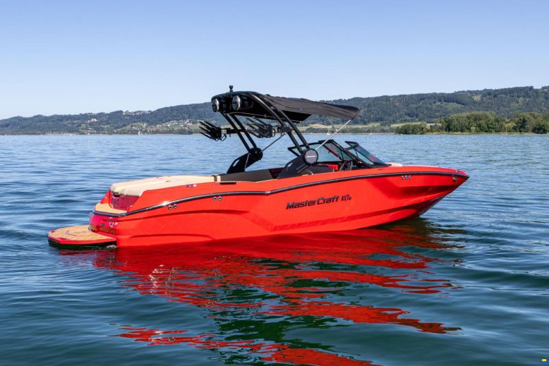 MasterCraft NXT23 | 2025 | red - int. beige