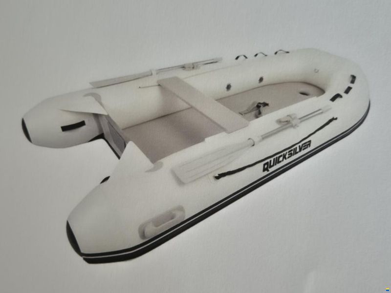 Quicksilver 320 AirDeckWhite