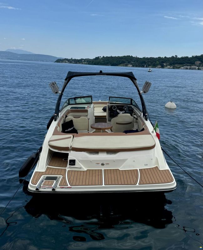 Sea Ray Spx 210/21