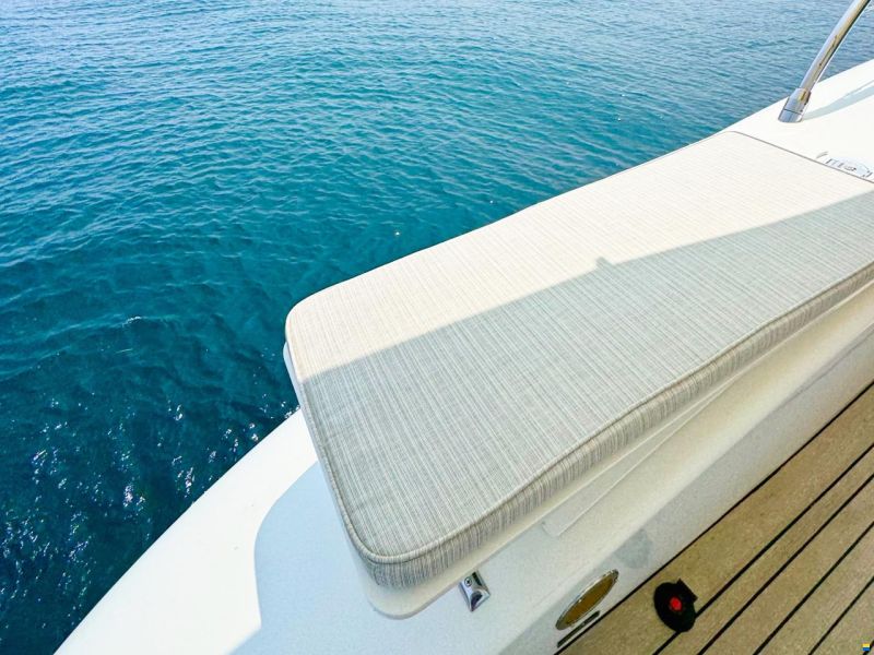 Mangusta 72