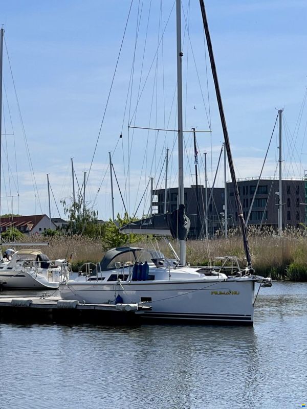 Hanse Yachts AG 348