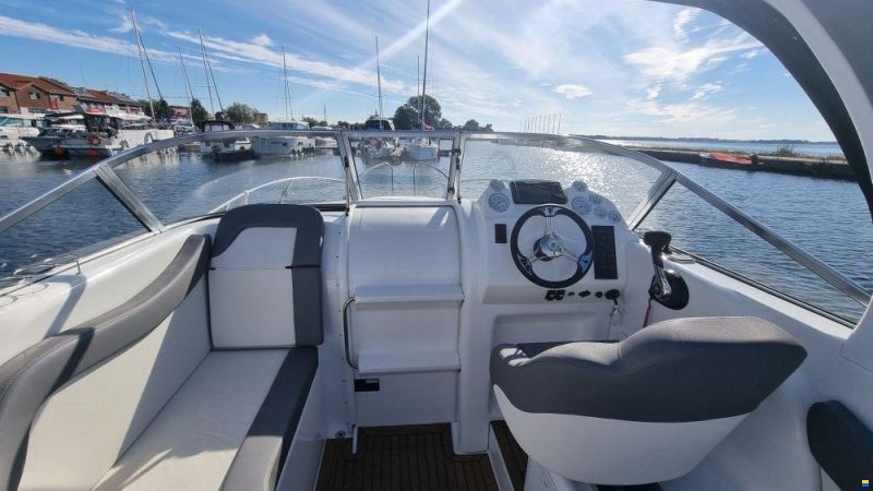 Coral 750 Sport Cruiser
