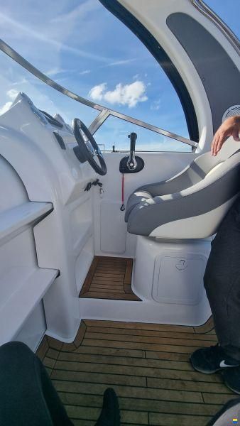 Coral 750 Sport Cruiser