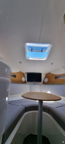 Coral 750 Sport Cruiser