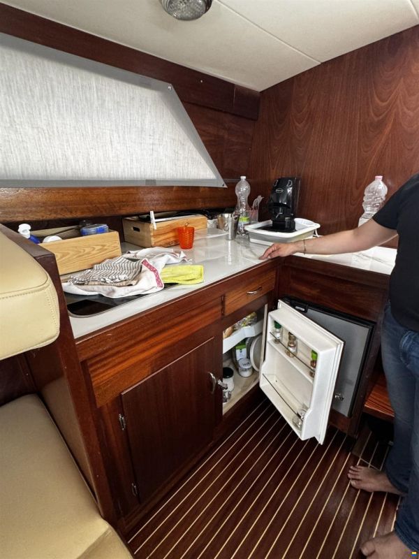 Chris Craft 31 COMMANDER