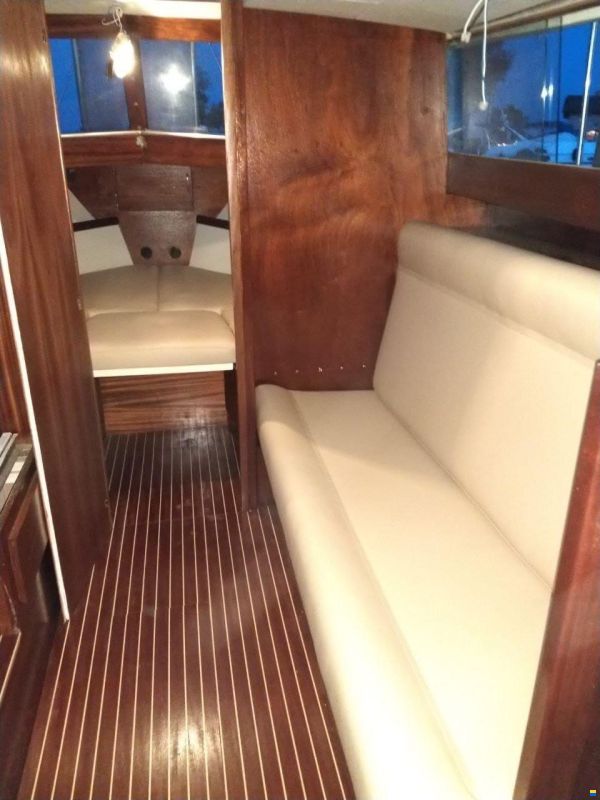 Chris Craft 31 COMMANDER