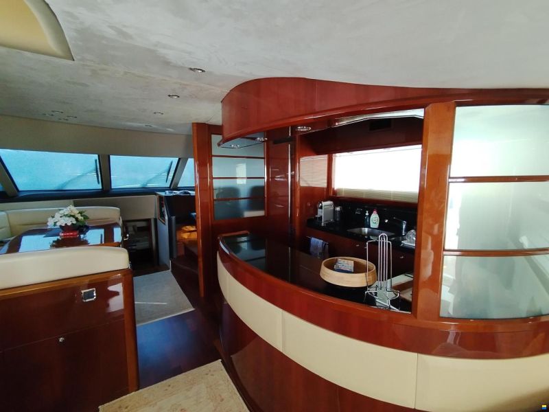 Princess 21M