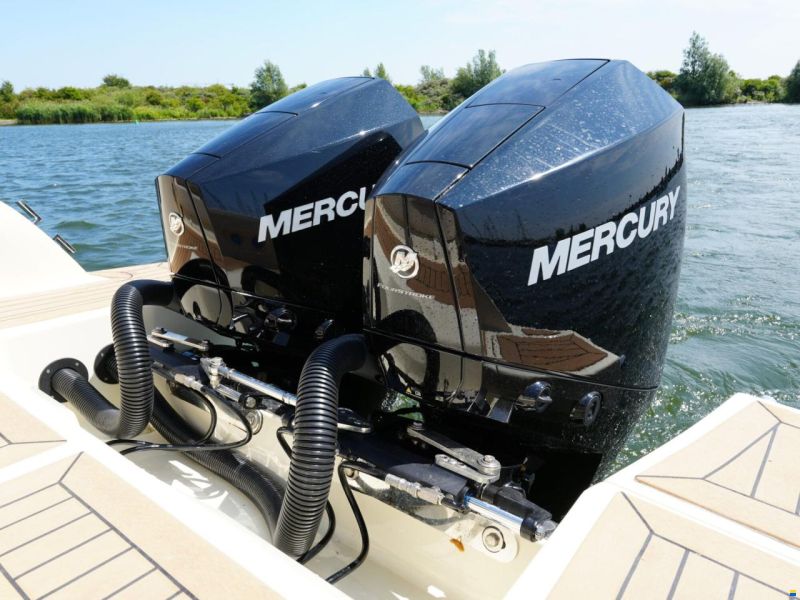 Invictus 270 CX