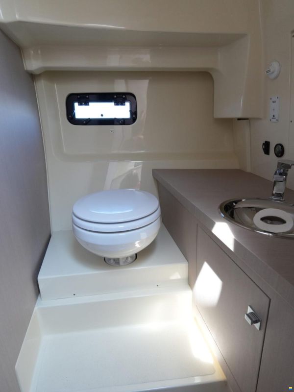 Invictus 270 CX