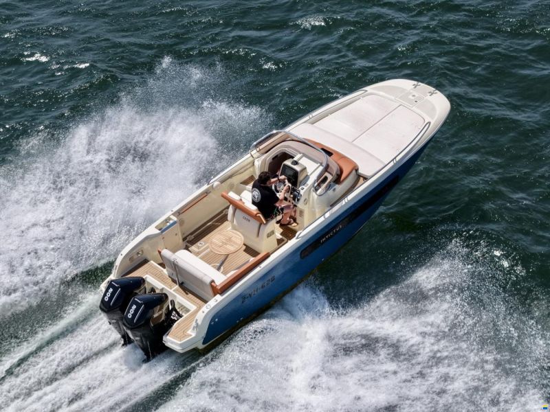 Invictus 270 CX